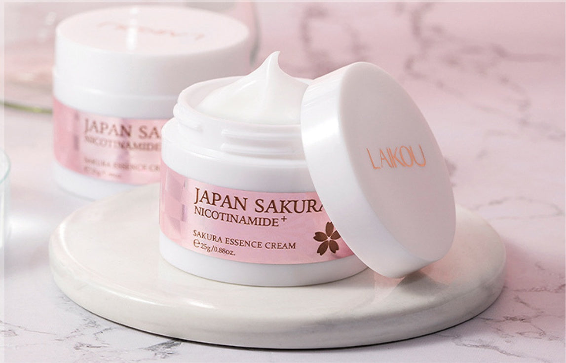 Sakura Hyaluronic Acid Moisturizing Cream